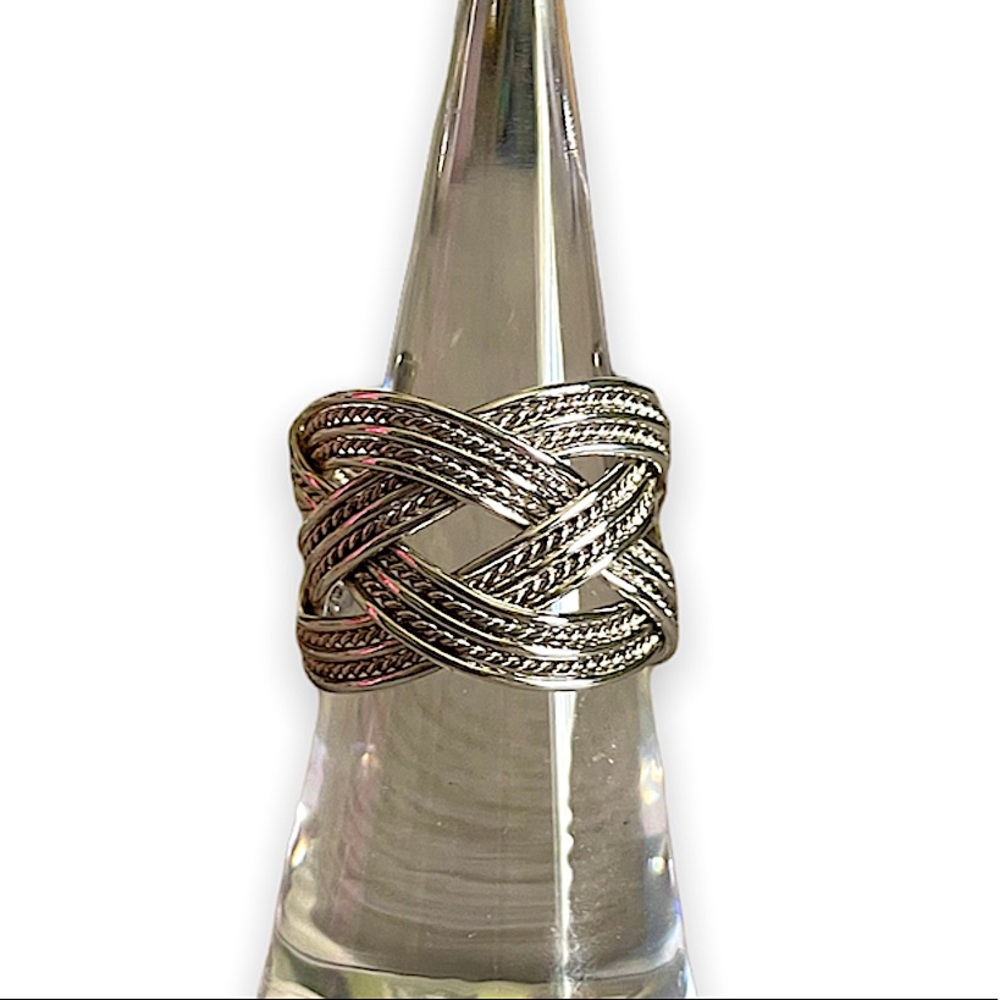• Woven Sterling 925 Ring •
